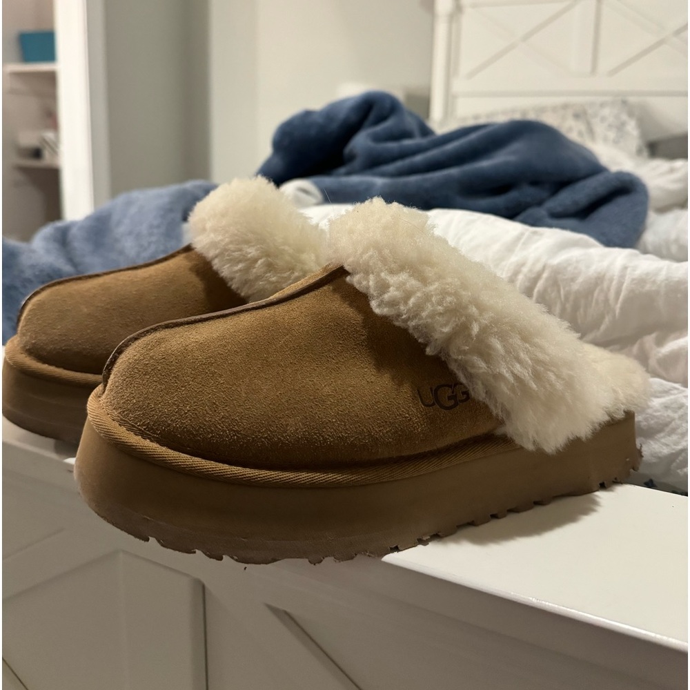 UGGS!!! - Picture 1 of 1
